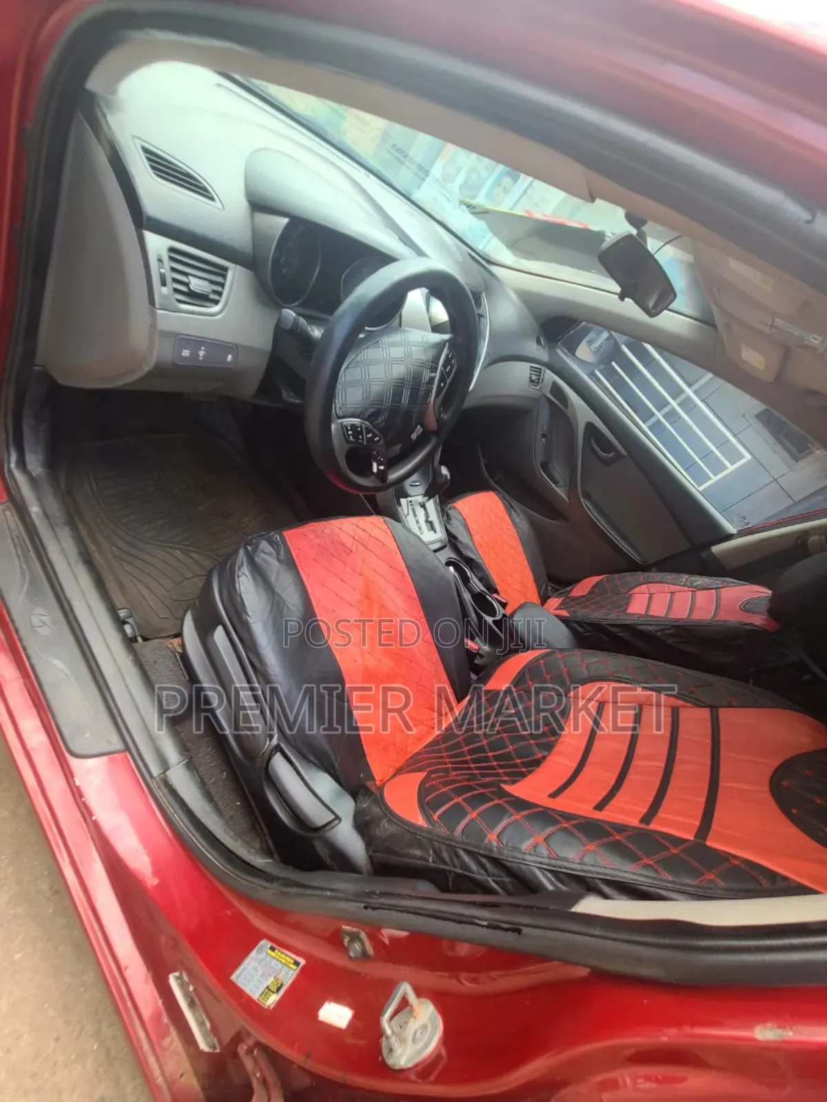 Hyundai Elantra Limited Sedan FWD (1.8L 4cyl 6A) 2013 Red