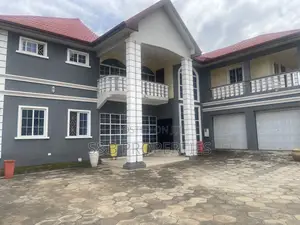 5bdrm Duplex in East Legon for rent