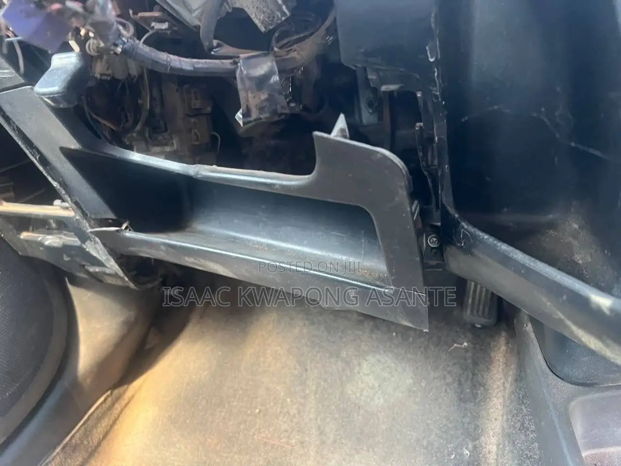Toyota Vitz 1.3 AWD 5dr 2010 Gray