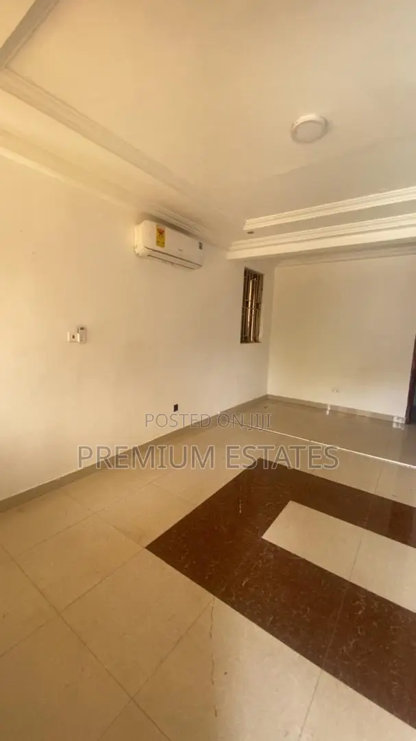 2bdrm Apartment in Adjiriganor for rent