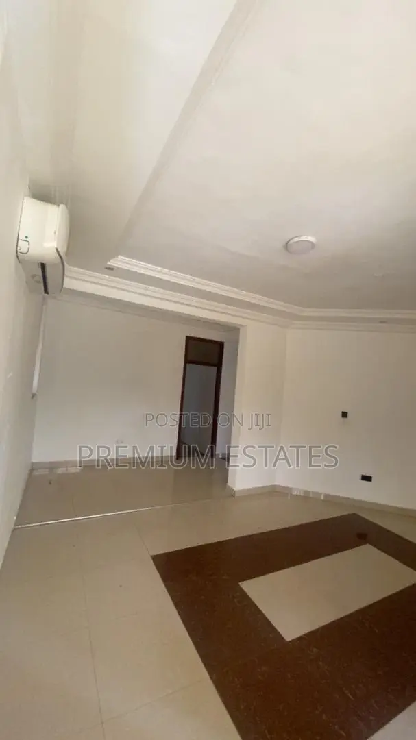 2bdrm Apartment in Adjiriganor for rent