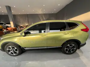 Honda CR-V Touring AWD 2018 Green