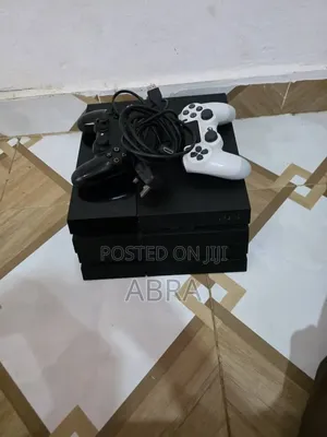 Play Station 4