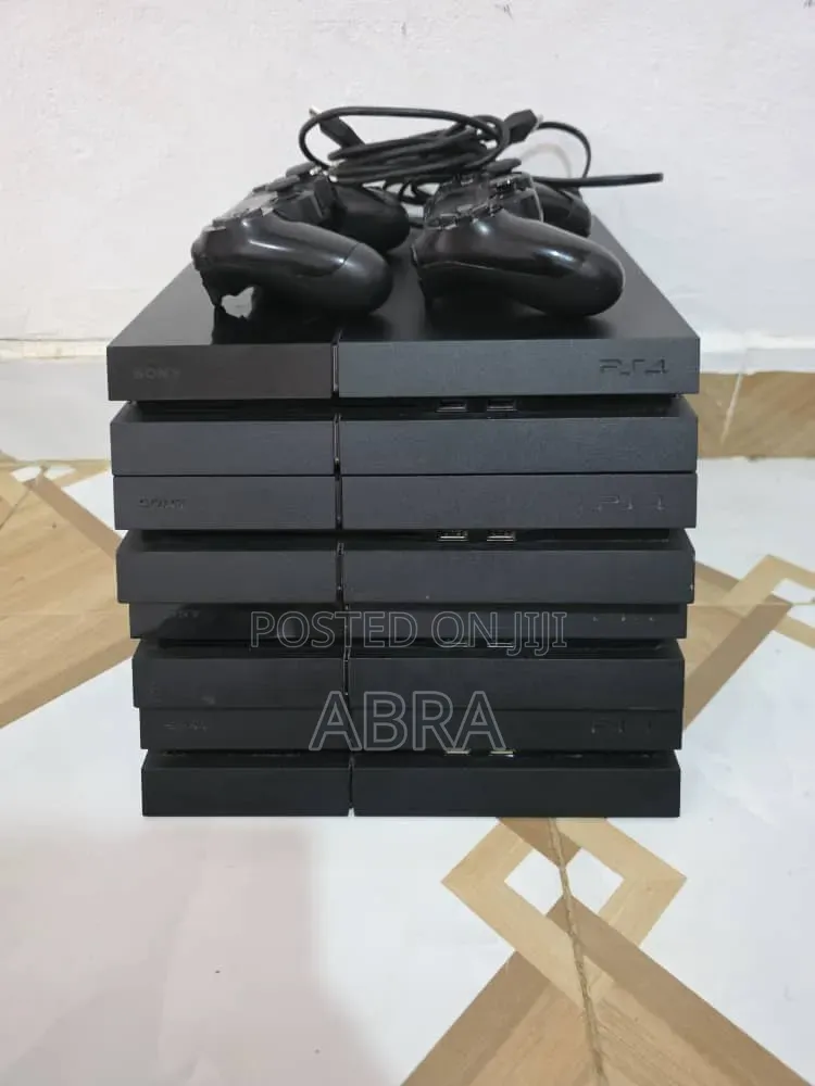 Play Station 4