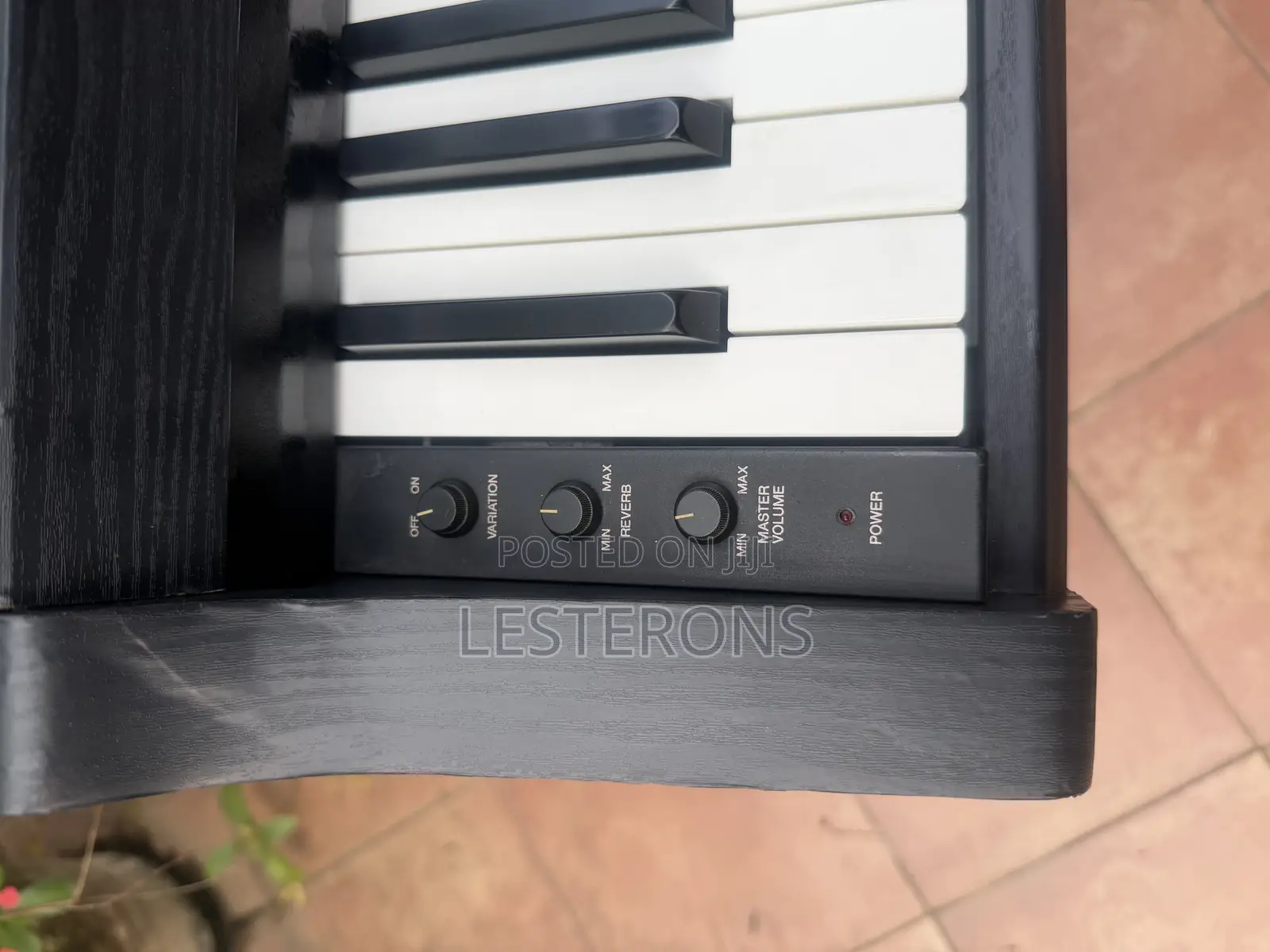 Yamaha CLP-810