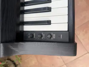 Yamaha CLP-810