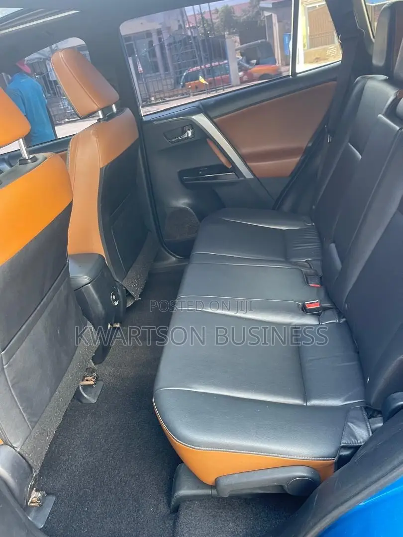 Toyota RAV4 Limited 4dr SUV AWD (2.5L 4cyl 6A) 2018 Blue