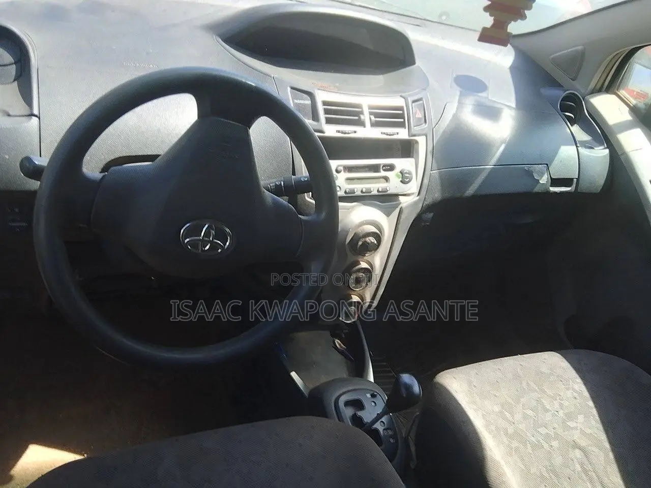 Toyota Vitz 1.0 FWD 3dr 2010 White