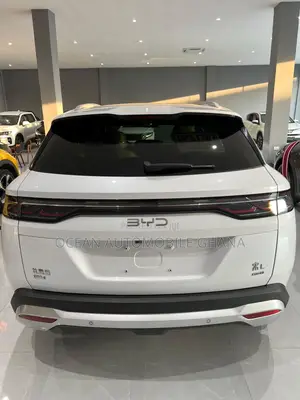 New BYD Song L DM-i 2025 White
