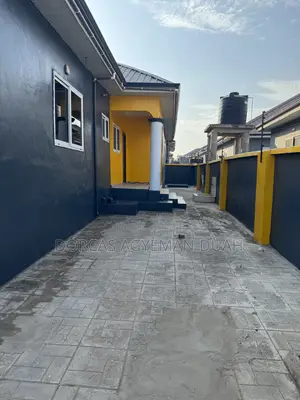 3bdrm House in Adom Estate, Community 25 for rent