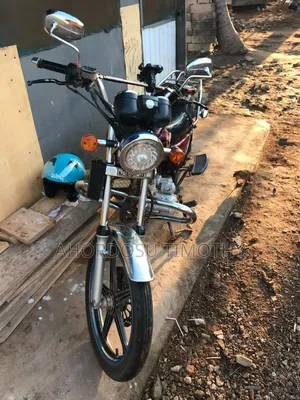Royal RY125 2024