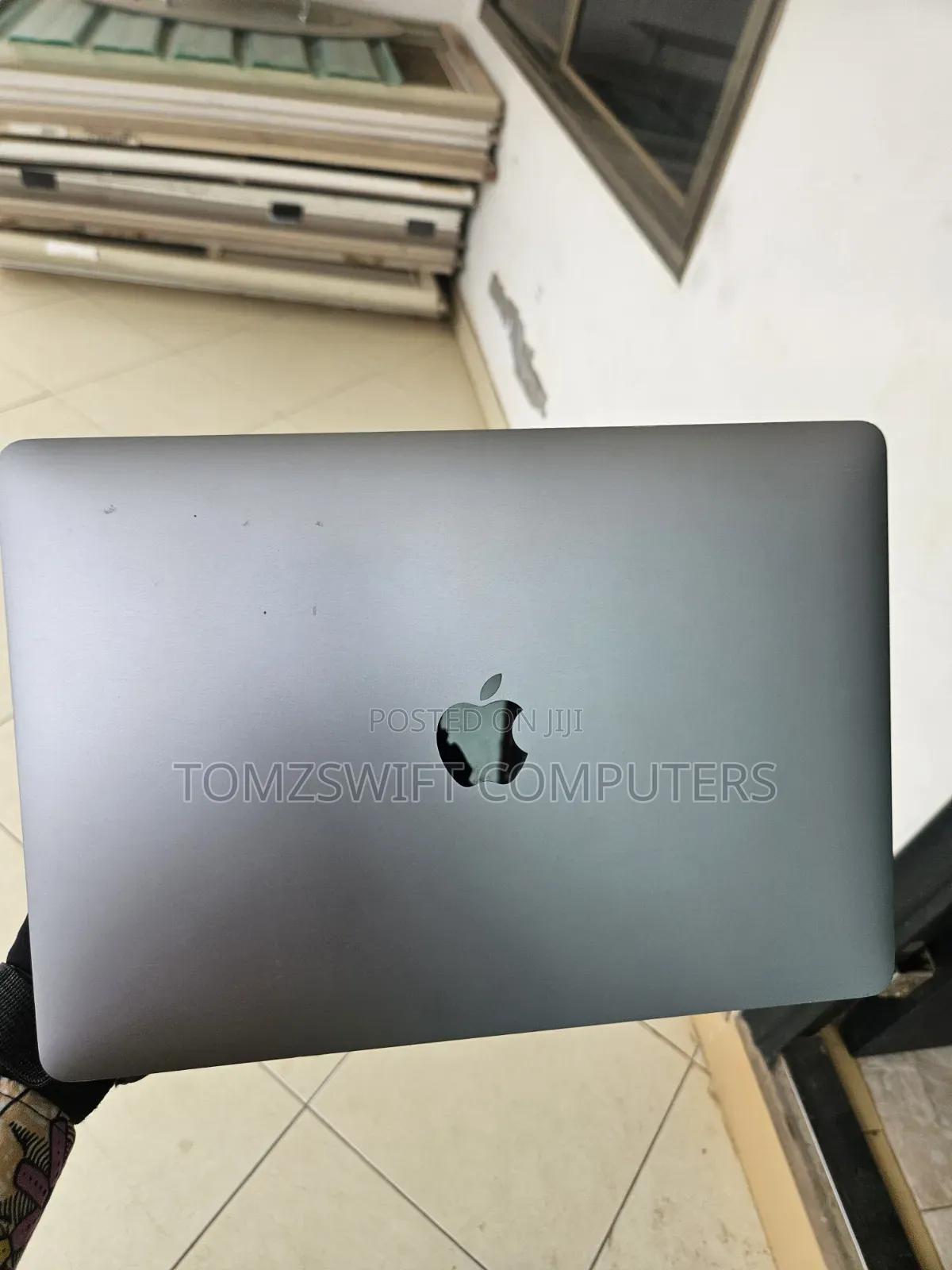 Laptop Apple MacBook Pro 2020 16GB Apple M1 SSHD (Hybrid) 512GB
