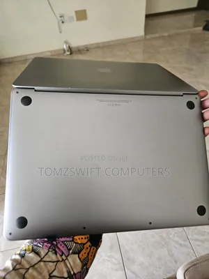 Laptop Apple MacBook Pro 2020 16GB Apple M1 SSHD (Hybrid) 512GB