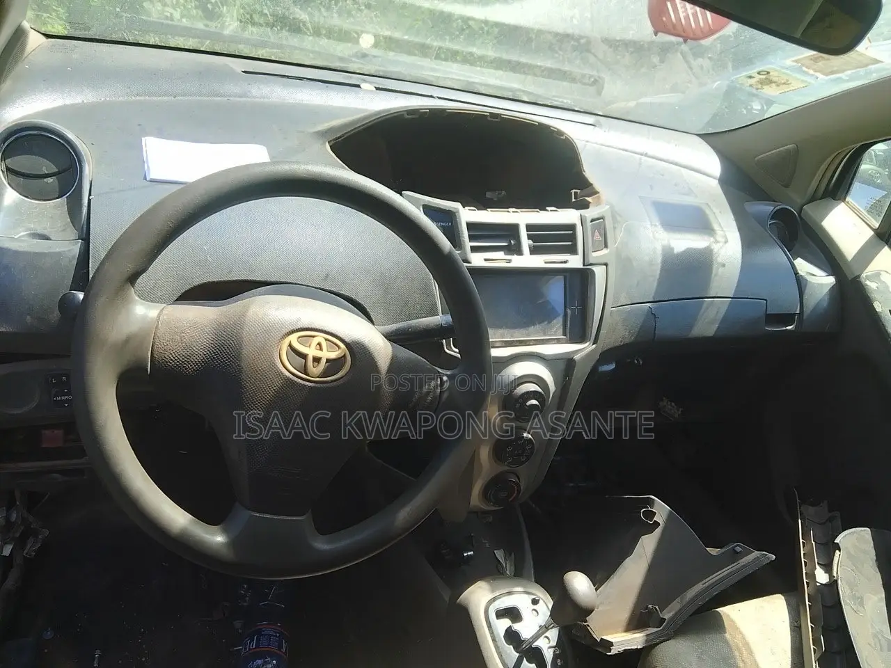 Toyota Vitz 1.0 FWD 3dr 2010 Green
