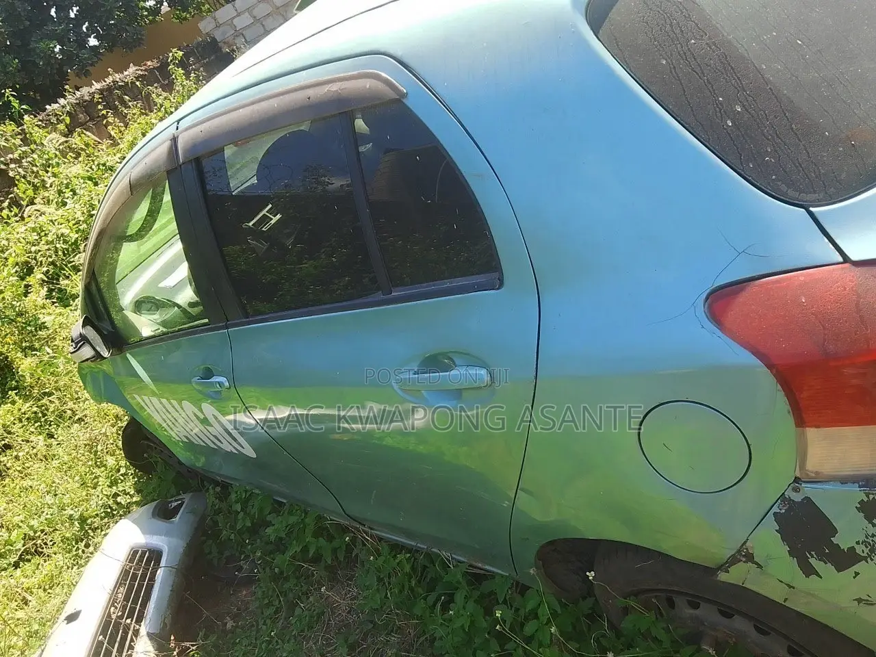 Toyota Vitz 1.0 FWD 3dr 2010 Green