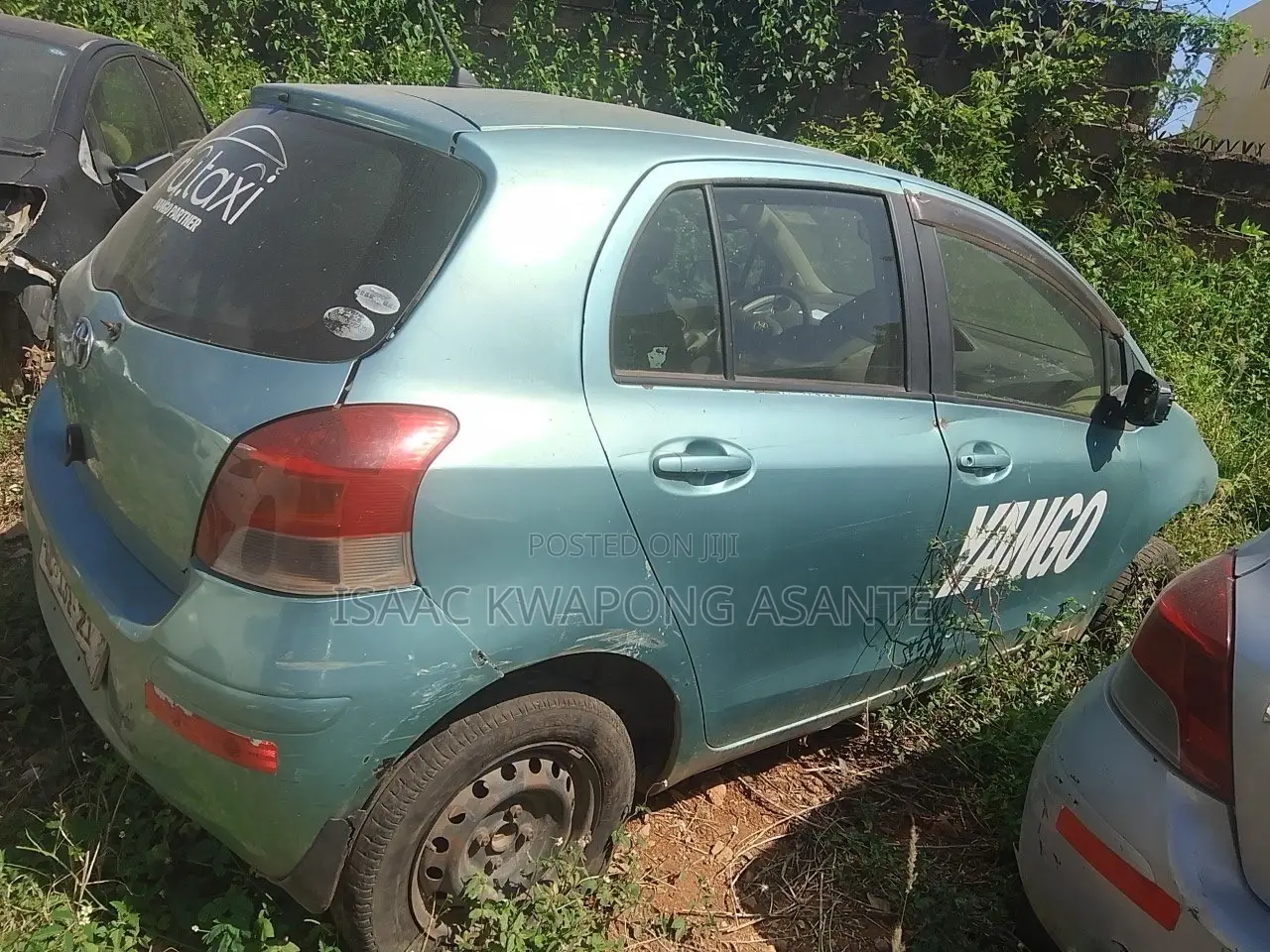 Toyota Vitz 1.0 FWD 3dr 2010 Green