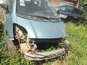 Toyota Vitz 1.0 FWD 3dr 2010 Green