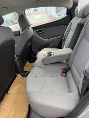 Hyundai Elantra SE Sedan FWD (1.8L 4cyl 6A) 2016 Gray
