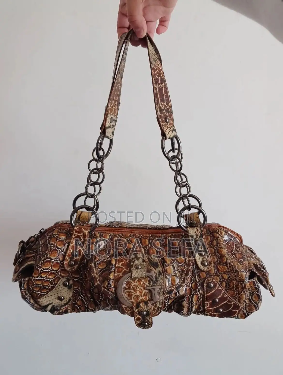 We Sell Affordable Quality Y2k Bags.