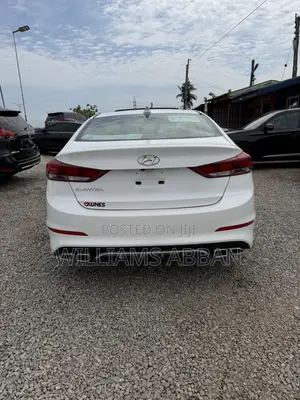 Hyundai Elantra Sport Sedan FWD (1.6L 4cyl 6M) 2017 Pearl
