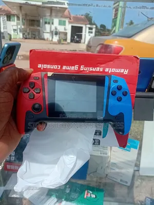 Retro Hand Game Console