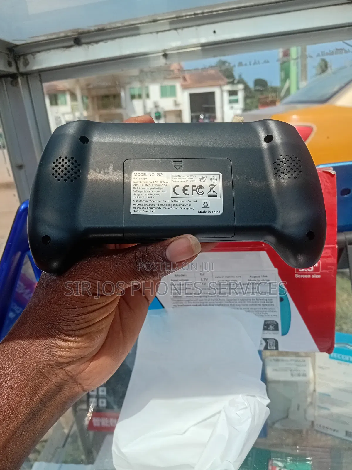 Retro Hand Game Console