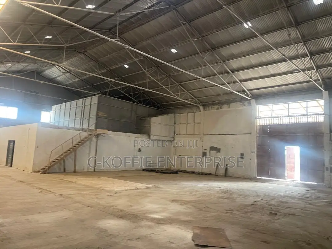 700 SQM Warehouse at North Kaneshie Industrial Area for Rent