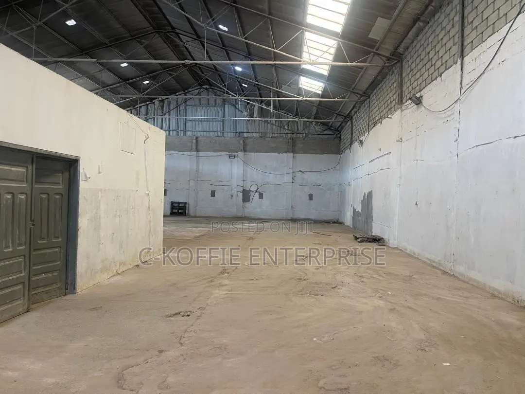 700 SQM Warehouse at North Kaneshie Industrial Area for Rent