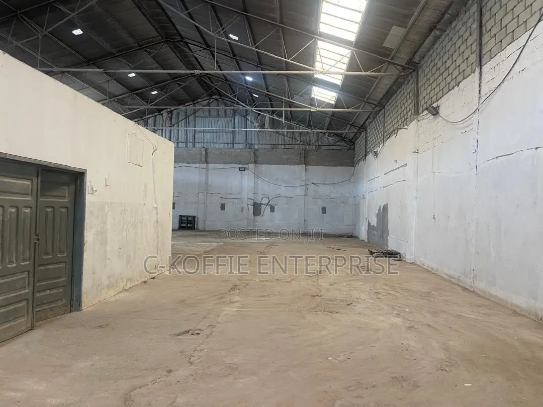700 SQM Warehouse at North Kaneshie Industrial Area for Rent