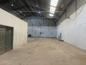 700 SQM Warehouse at North Kaneshie Industrial Area for Rent