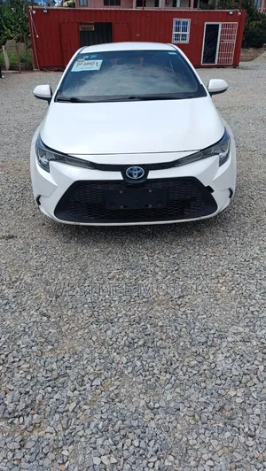 Toyota Levin Hybrid Luxury 2022 White
