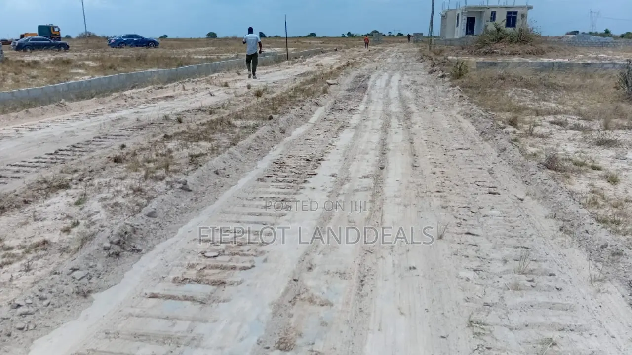 Land + Building Materials in One Deal! Skyportcity Tsopoli