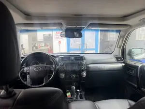 Toyota 4-Runner 2017 Silver