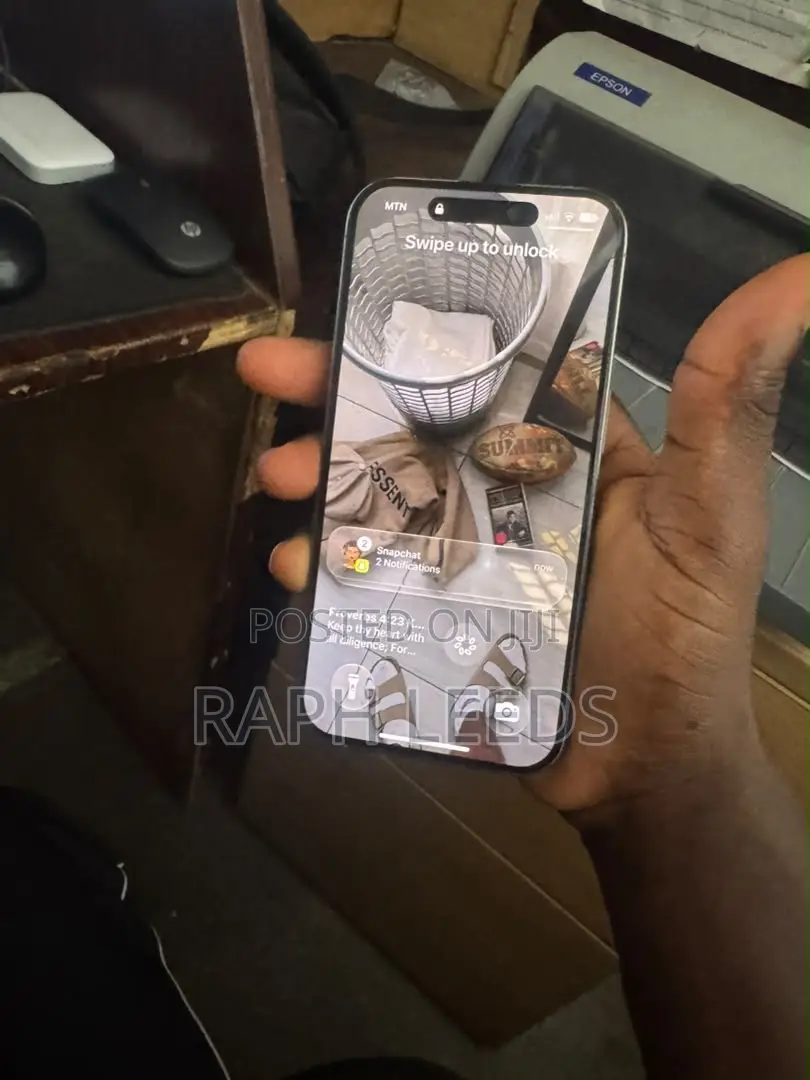 Apple iPhone 15 Pro 128 GB Gray