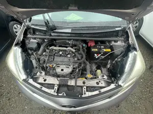 Toyota Vitz 2012 Gray