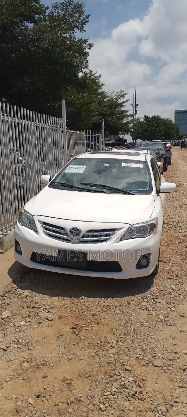 Toyota Corolla LE Special Edition 4dr Sedan (1.8L 4cyl 4A) 2013 White