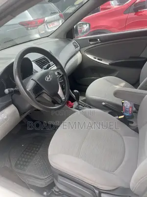 Hyundai Elantra 2012 White