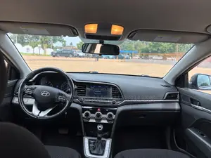 Hyundai Elantra 2022 Gray