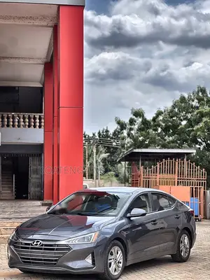 Hyundai Elantra 2022 Gray