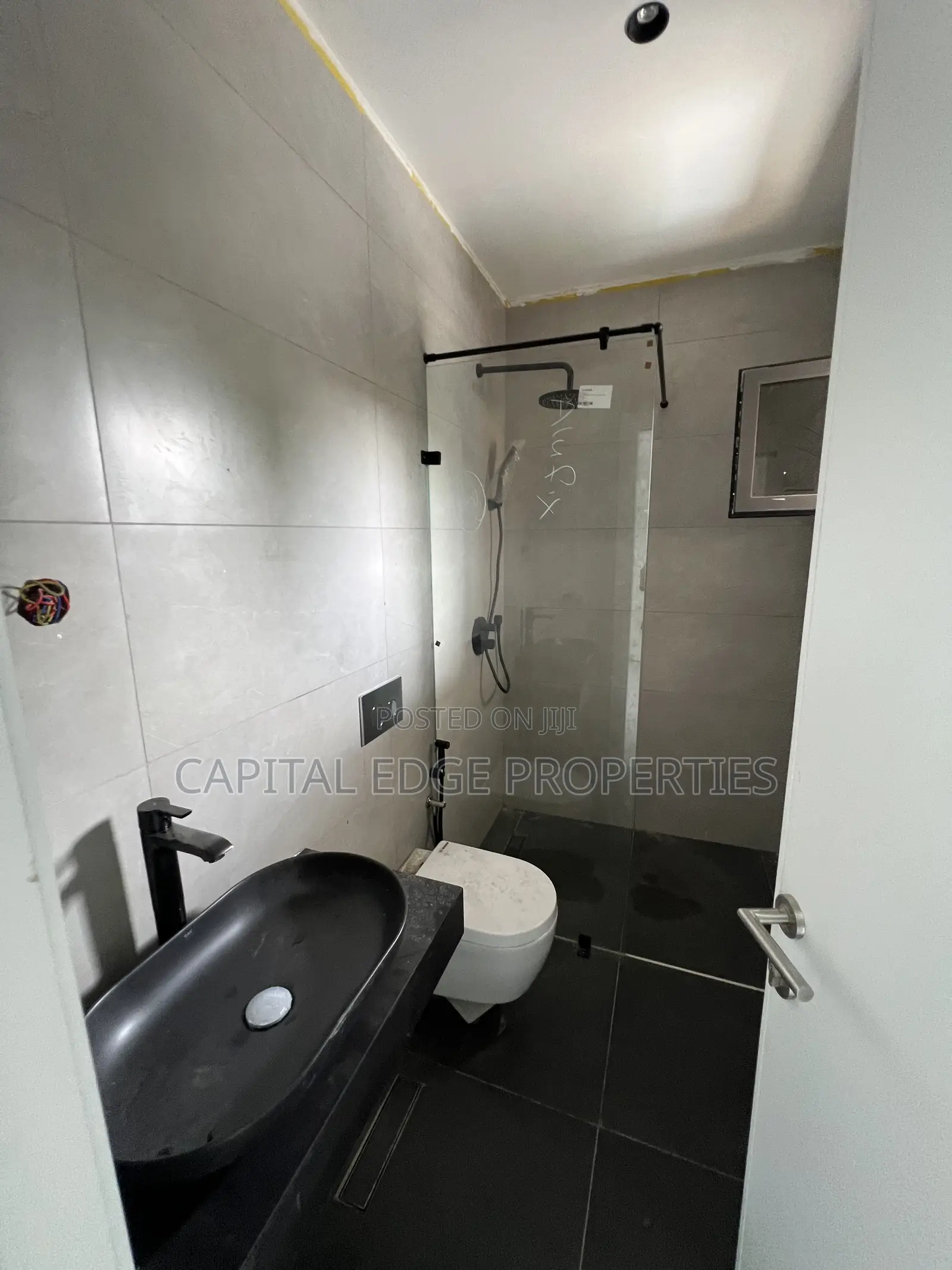 4bdrm Townhouse/Terrace in Airport Residential Area for sale