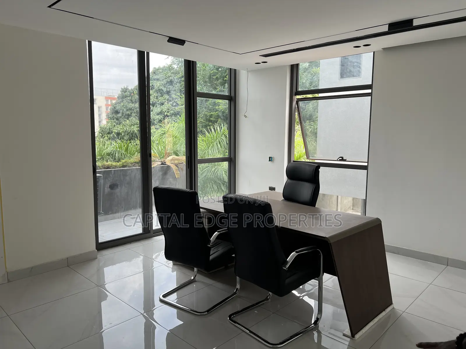 4bdrm Townhouse/Terrace in Airport Residential Area for sale