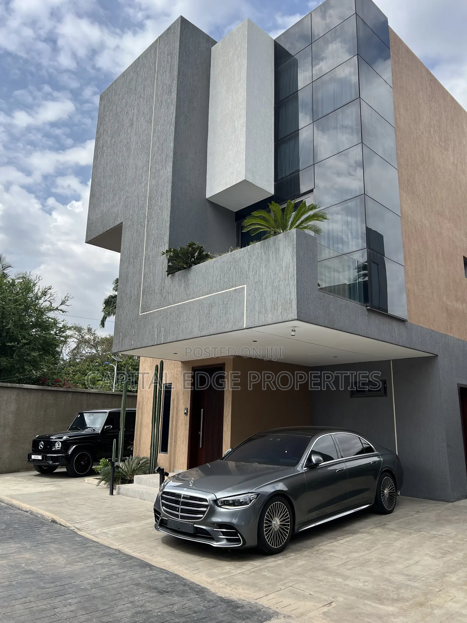 4bdrm Townhouse/Terrace in Airport Residential Area for sale