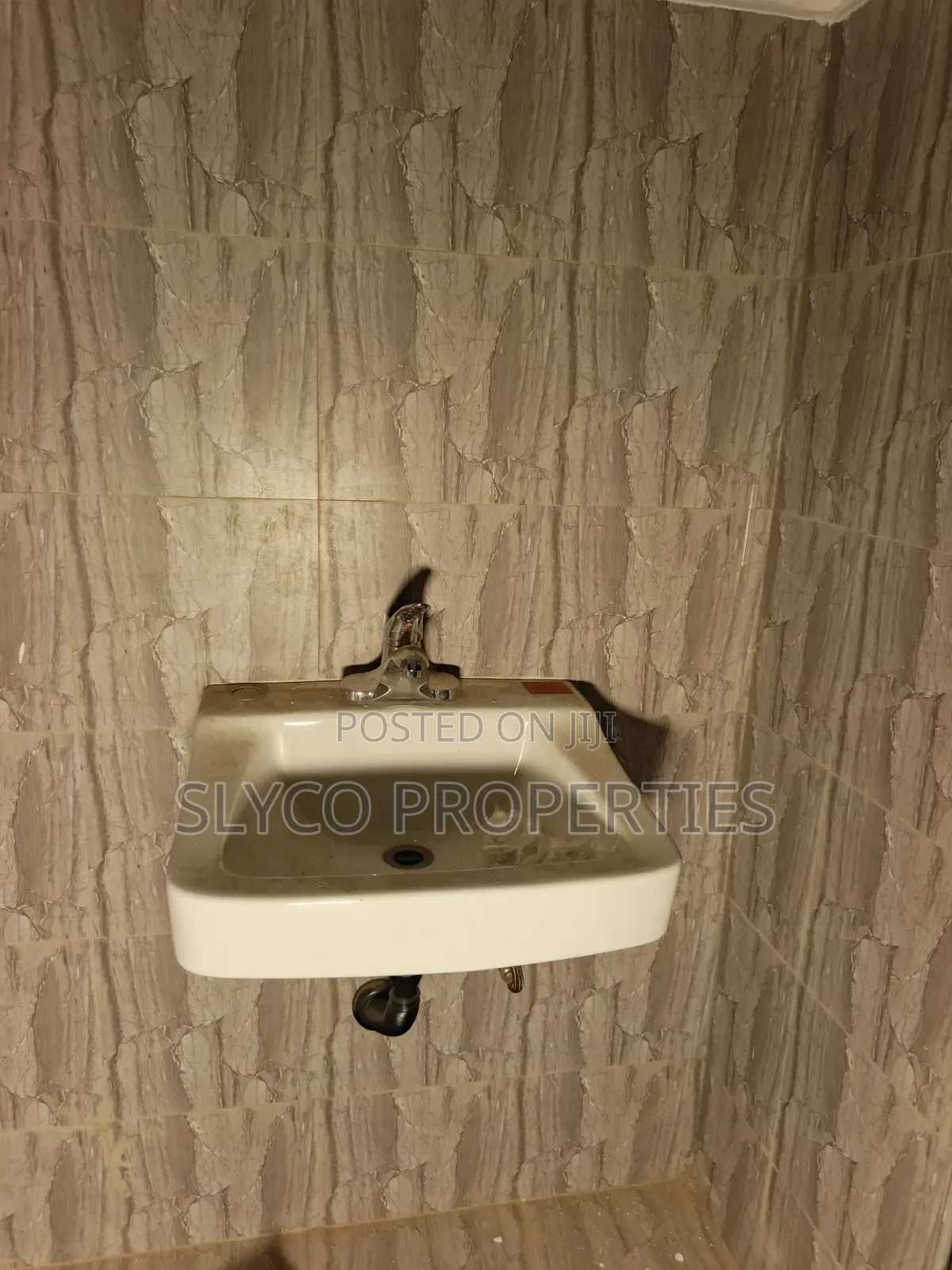 2bdrm Apartment in Koforidua Bohye, New-Juaben Municipal for rent
