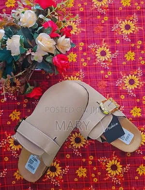 A Suede Slip-on Clogs