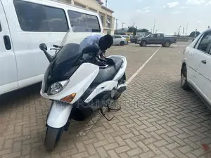 Yamaha 2014 White