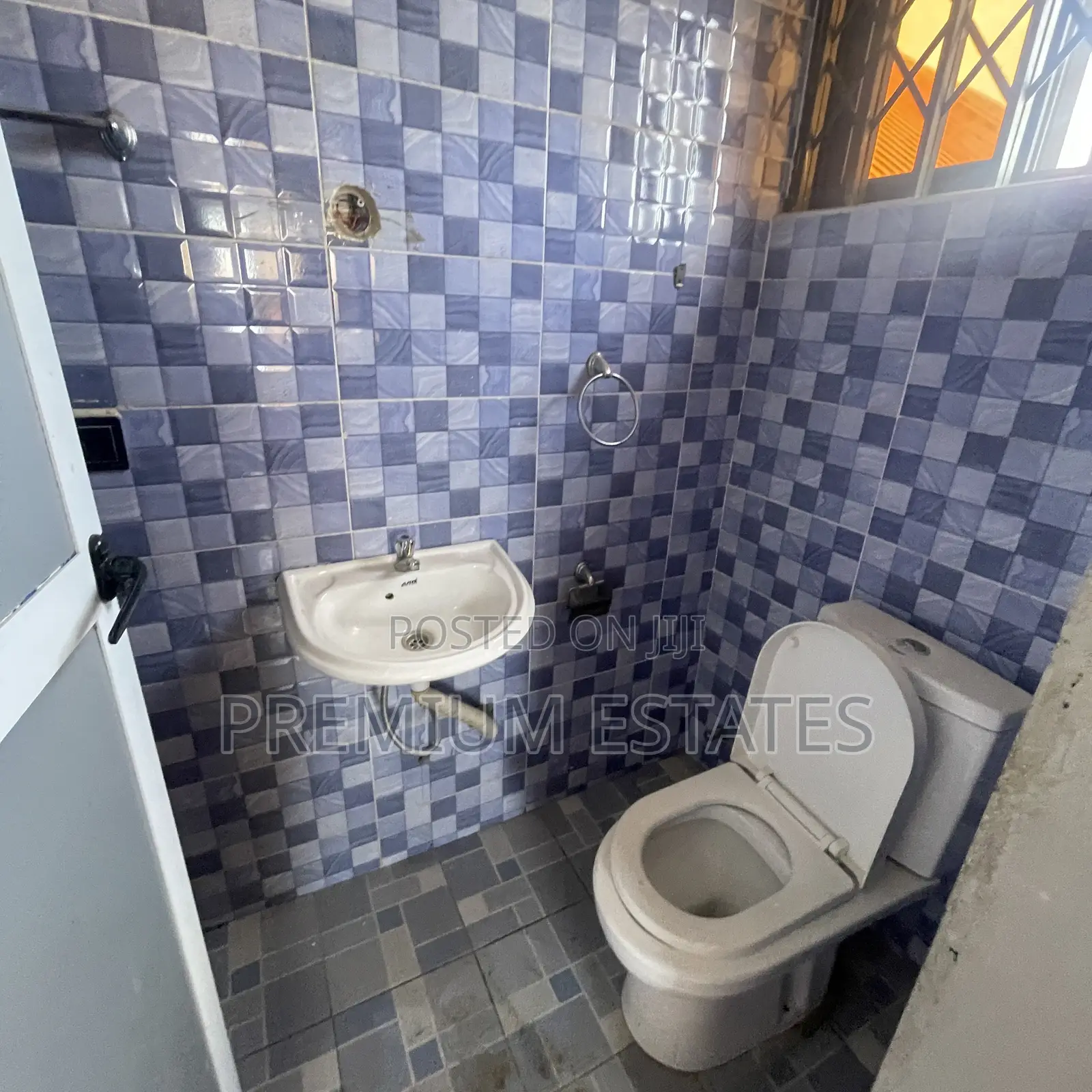 3bdrm Apartment in Spintex for rent