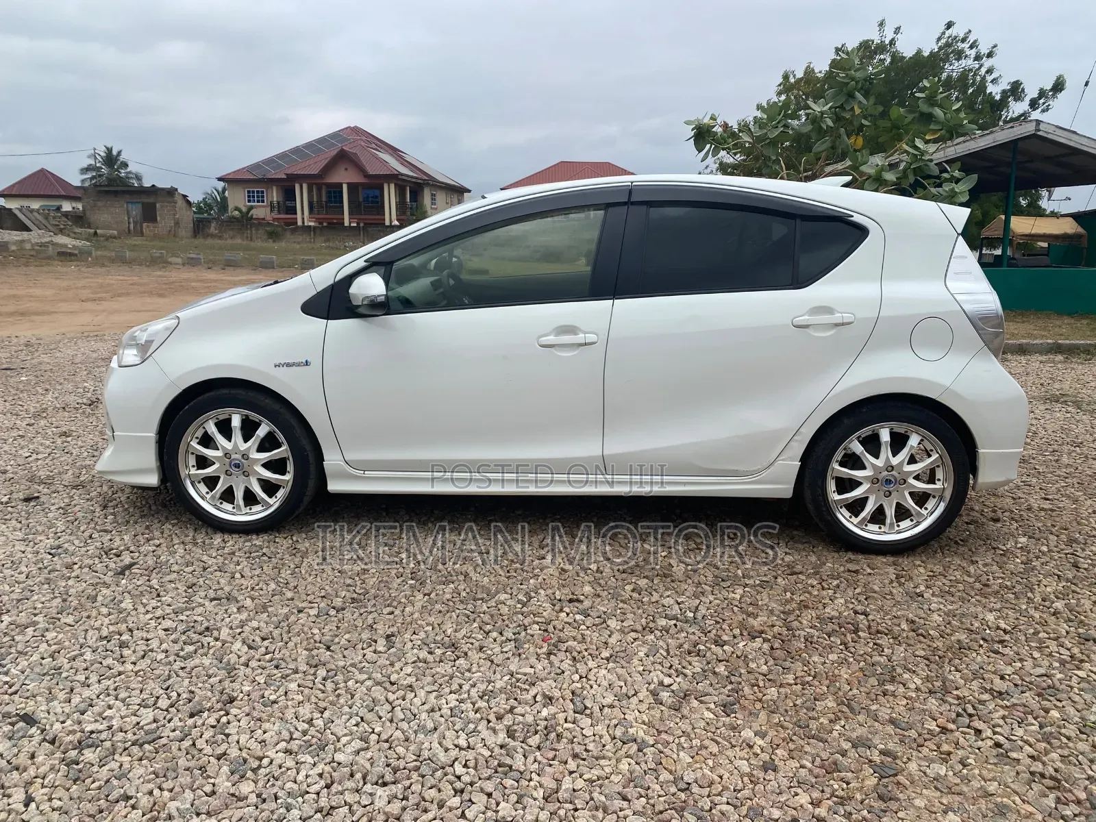 Toyota Aqua 2015 White