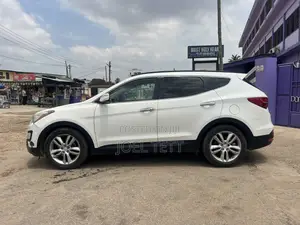 Hyundai Santa Fe 2013 White