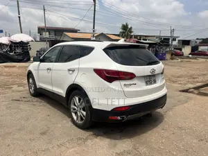 Hyundai Santa Fe 2013 White