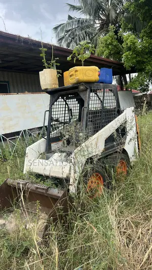 Used Bobcat Skid Steer Loader With Bucket